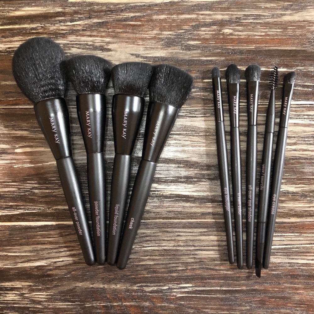 Mary Kay Set of 9 Makeup Brushes 5